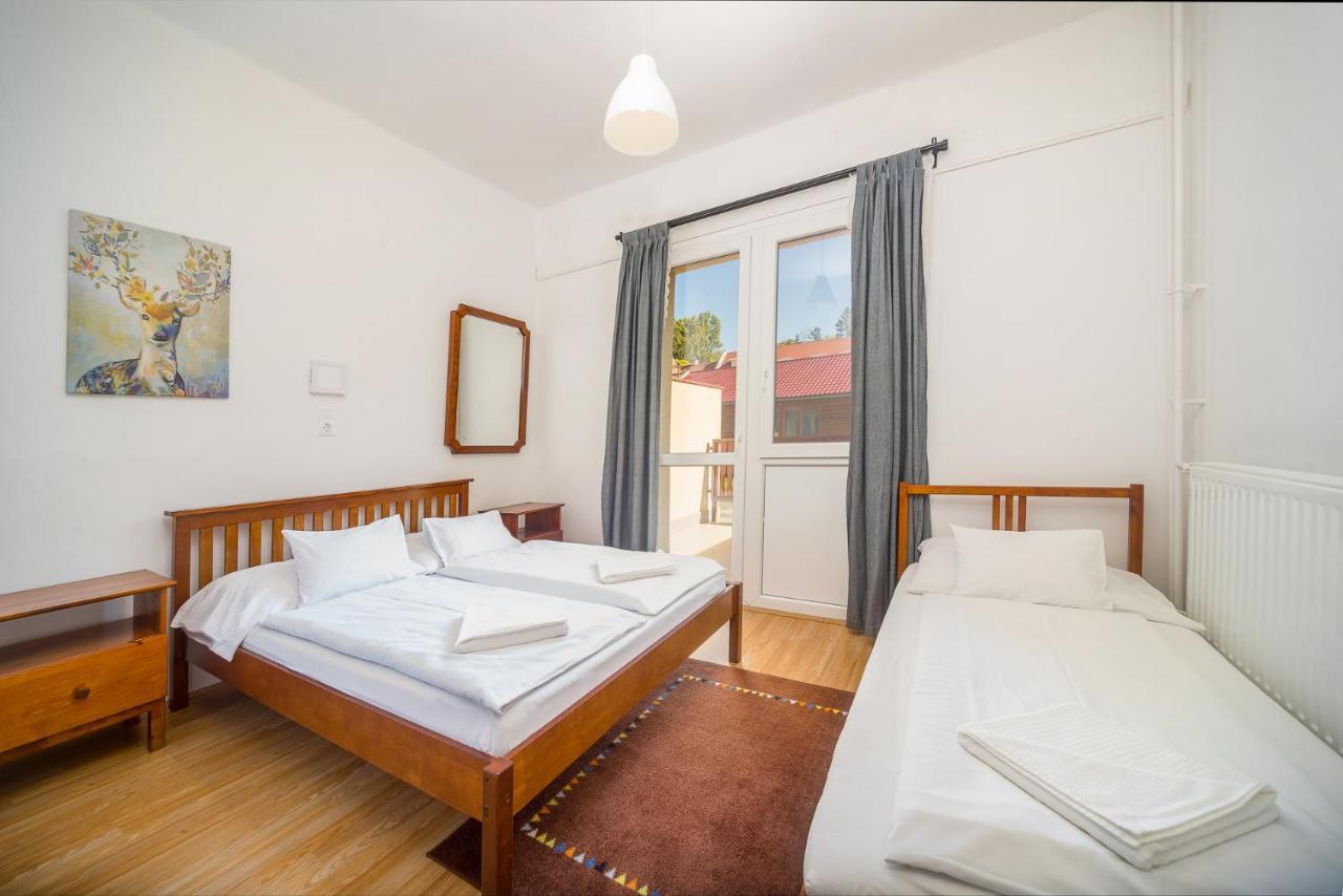 Lipicai Hotel Es Etterem Сильвашварад Экстерьер фото